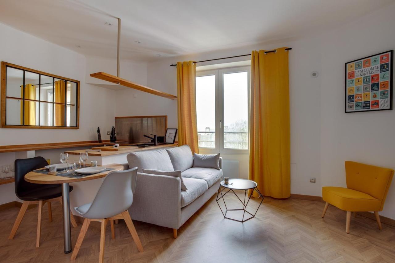 Au Coeur De Nantes Design Et Cosy Apartamento Exterior foto